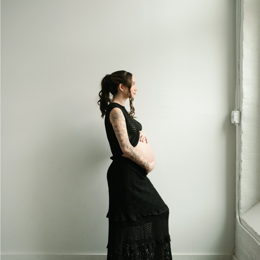 Solitaire Black Knit 2 Piece Skirt Set